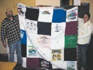 Thomas wins quilt