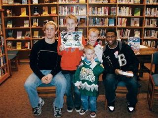 Silvertips visit library