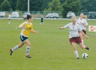 Forward Erin Taylor breaks free of the defense in the first half of Lakewood Legacys 1-0 win over FC Alliance White.