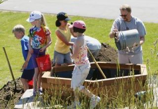 Students add bench planter