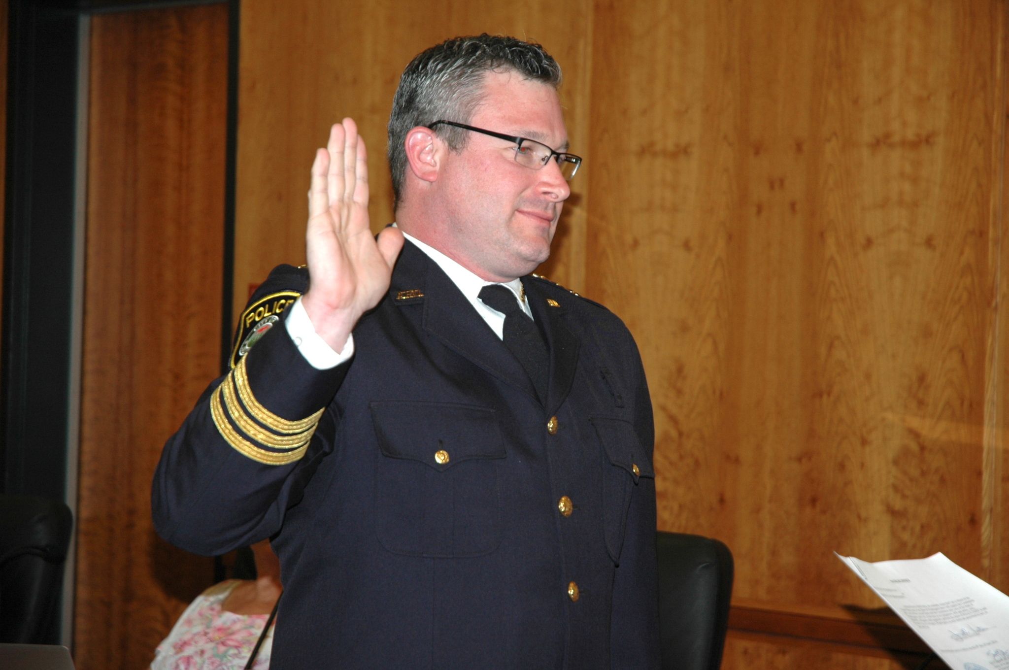 Kirk Boxleitner/Staff PhotoJonathan Ventura is sworn in as Arlington’s newest police chief June 6.