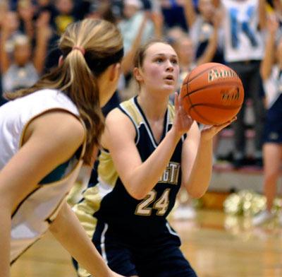 Arlington’s Jessica Ludwig shoots a free throw during the 4A Girls District 1 Championship game on Saturday