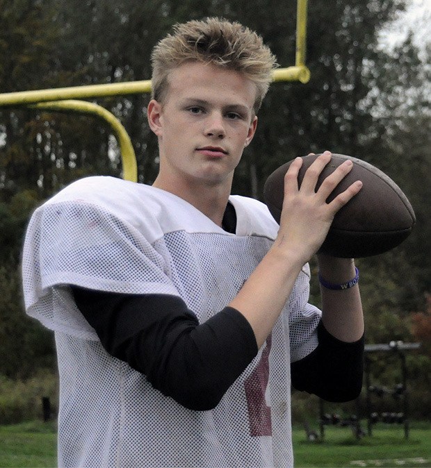 Lakewood sophomore and quarterback Austin Lane has his eyes set on finishing the season strong.