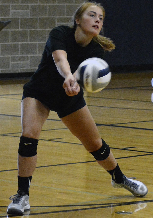 Brandon Adam/Staff PhotoKaiya Bonnallie of Arlington practices her volleying technique in a recent practice.