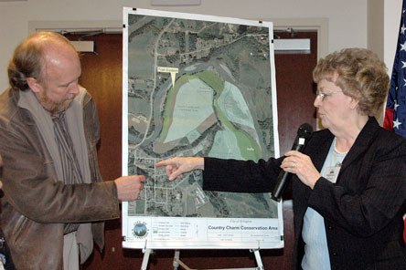 Arlington Mayor Margaret Larson and Bill Blake