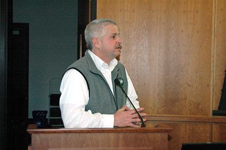 City of Arlington Public Works Director Jim Kelly addresses the City Council on Monday