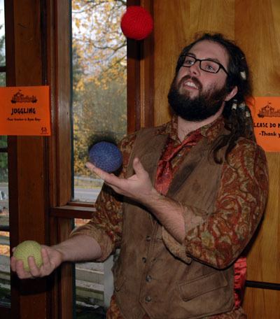 Ryan Ray’s contribution to the Trafton Community Co-Op’s Fall Festival on Nov. 3. was passing on the juggling skills he learned this summer.