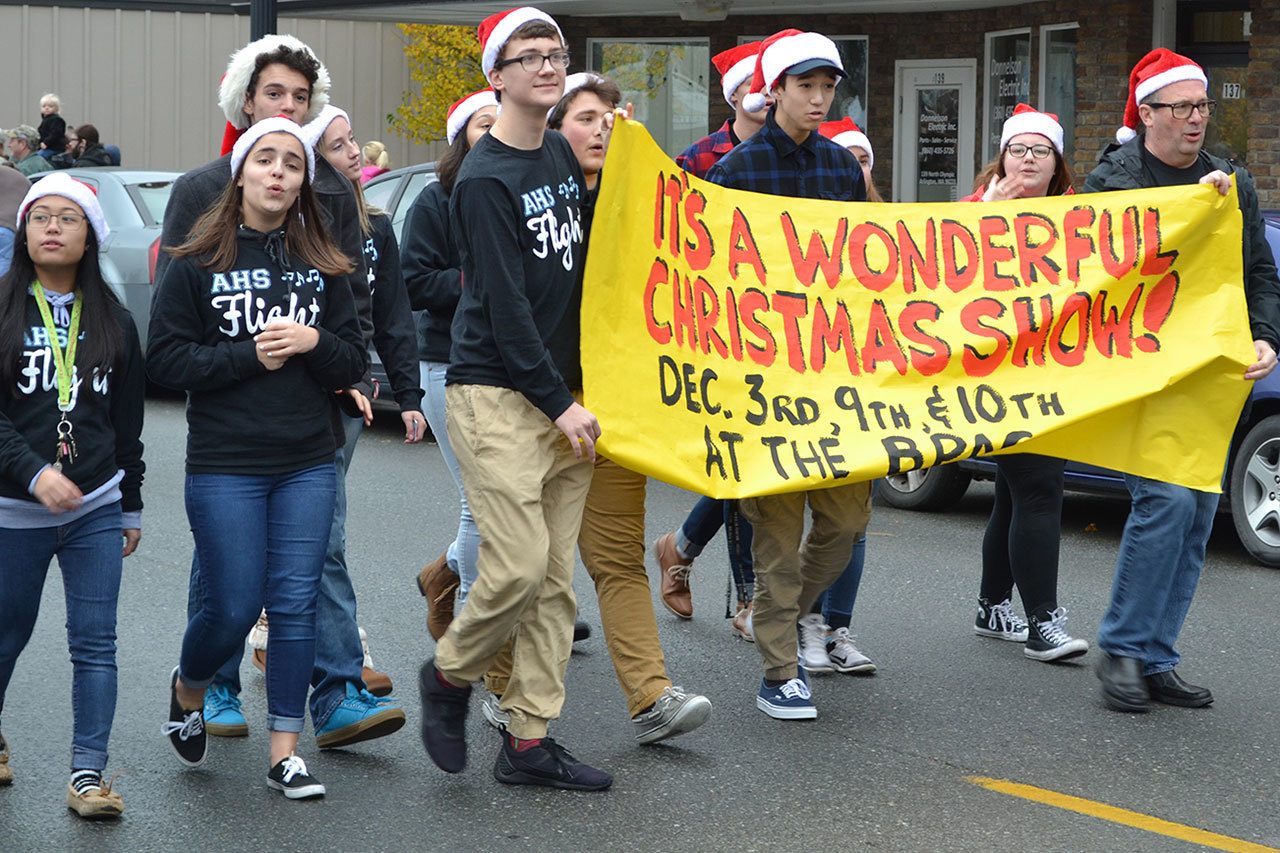 Snowballs fall on Arlington holiday festival