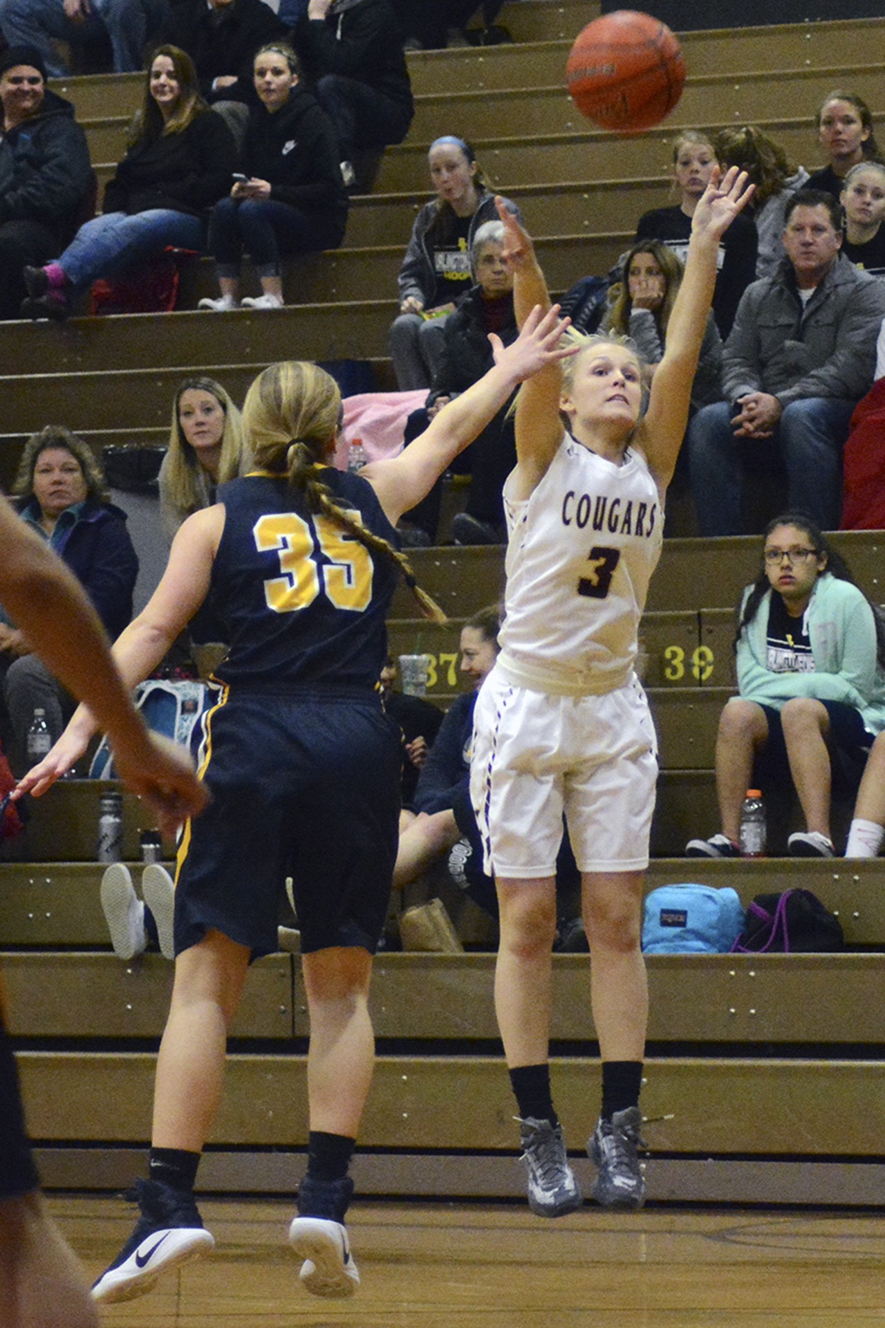 Lakewood’s Emily Senyitko launches a 3-pointer. Brandon Adam/Staff Photo