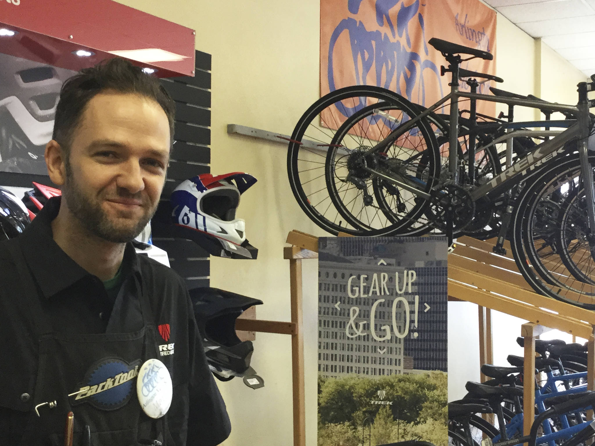 Downtown bike center owner earns Mayor’s Volunteer Award for May