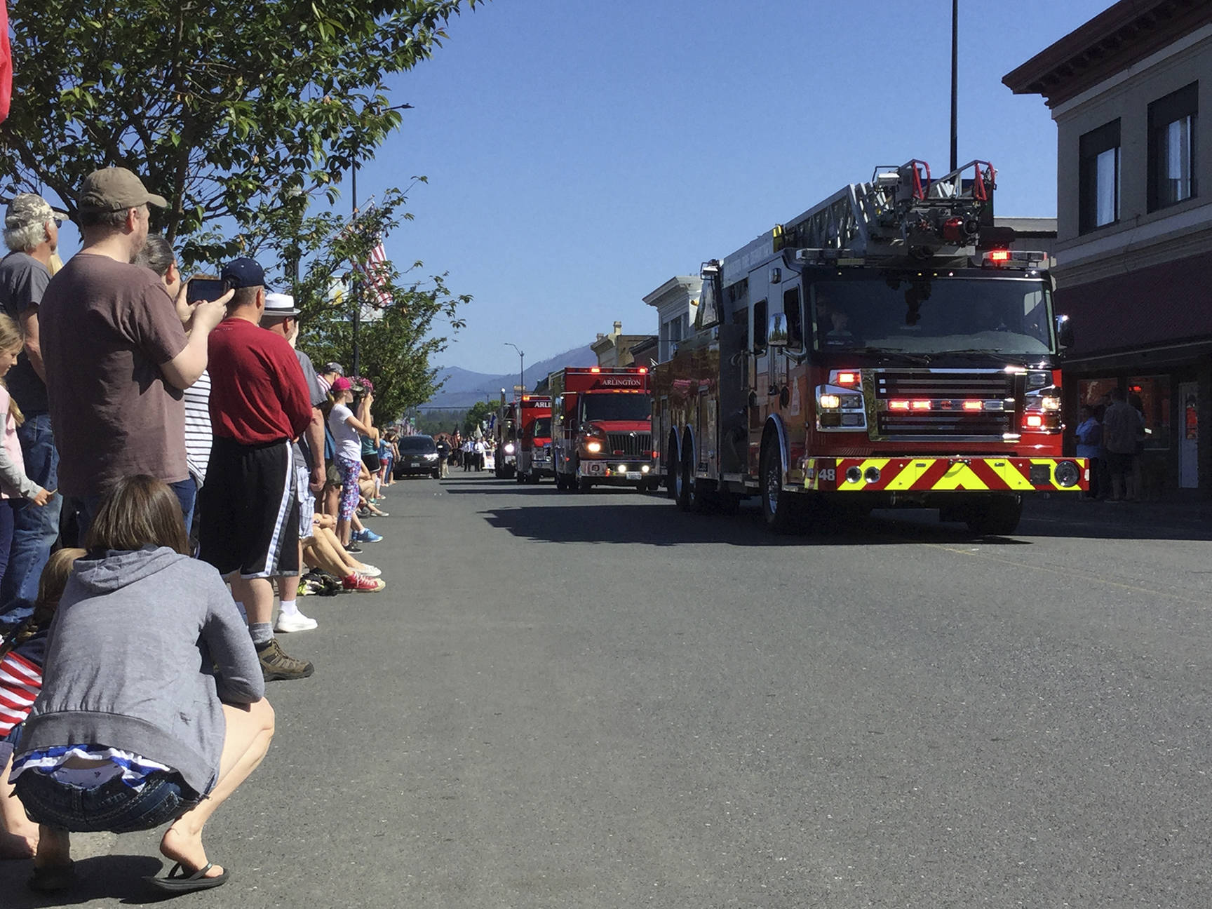 Arlington parade, ceremony honor fallen soldiers (Slide show)