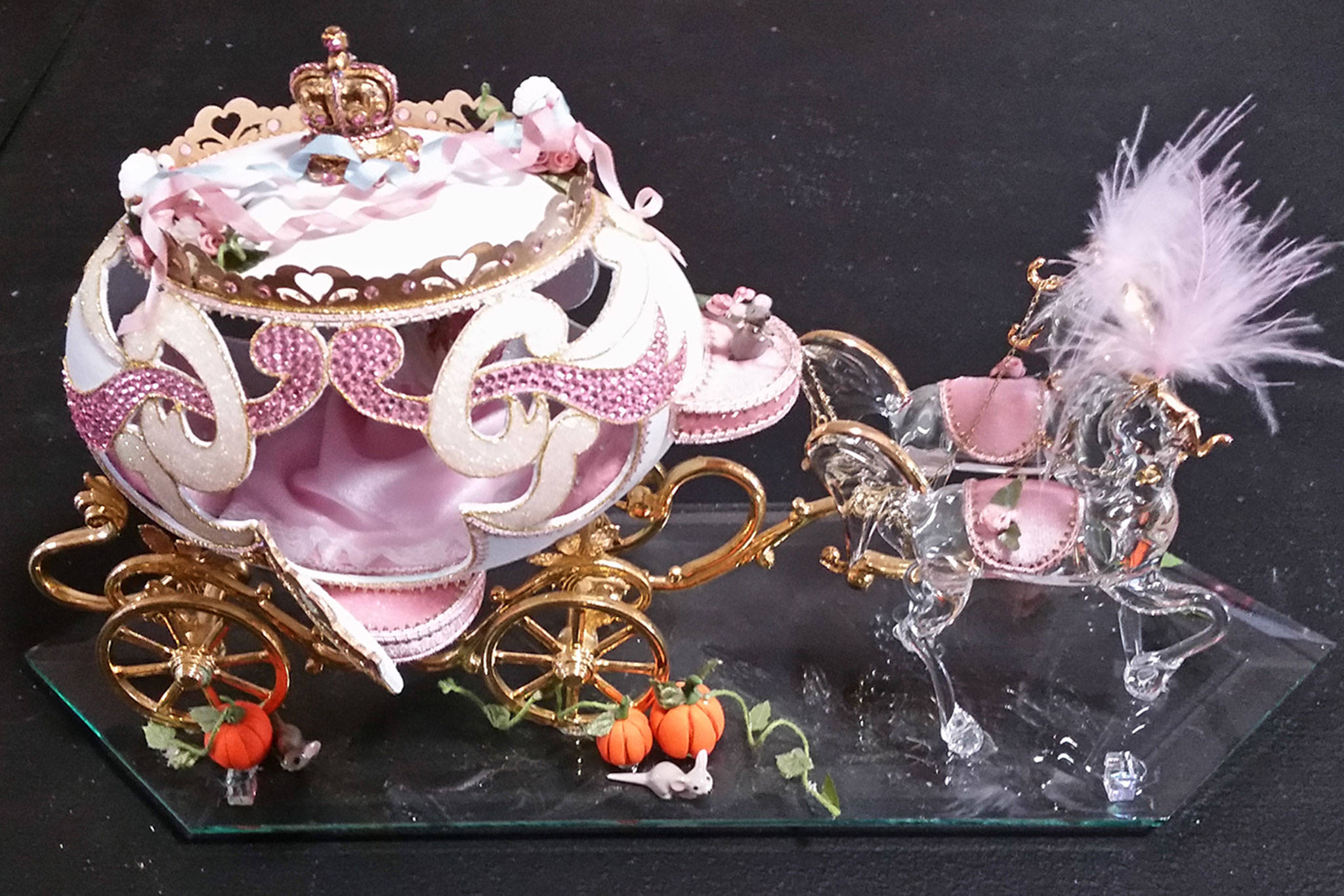 A dozen reasons to like egg art; they make it look overly easy (slide show)