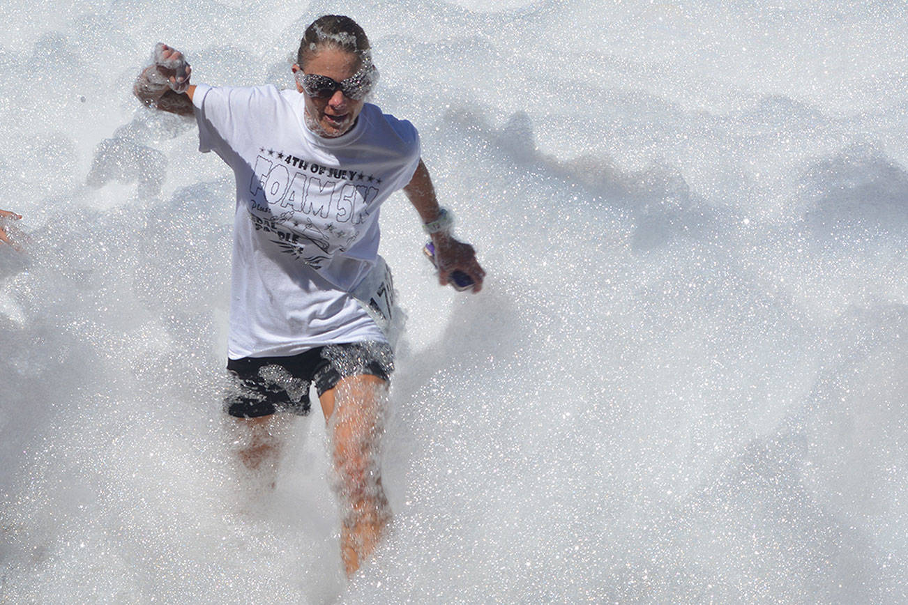 Arlington 4th bubbling with fun (slide show)