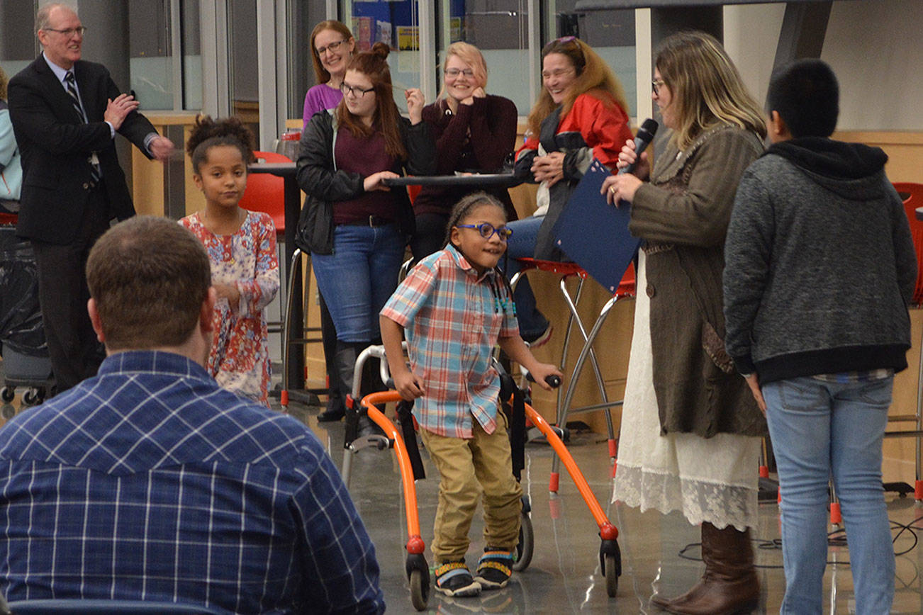 M’ville schools honor students at family dinner