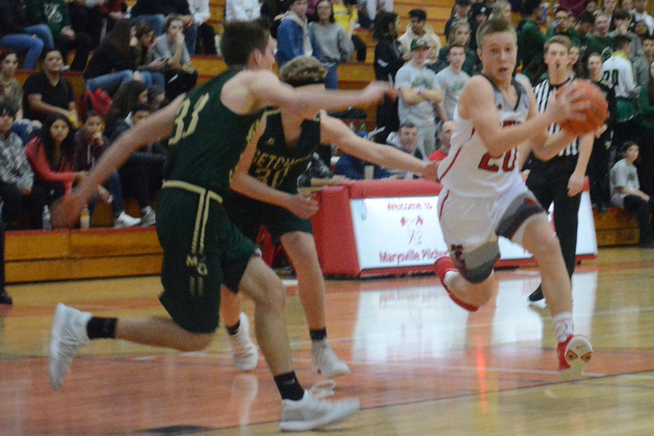 M-P guards score from all over in win over MG