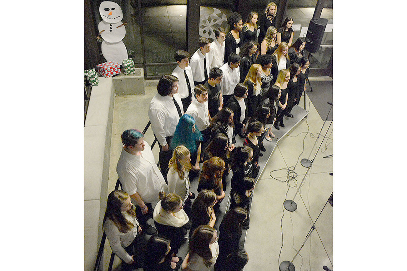 Christmas songs, soloists highlight MG, M-P Choir Concert