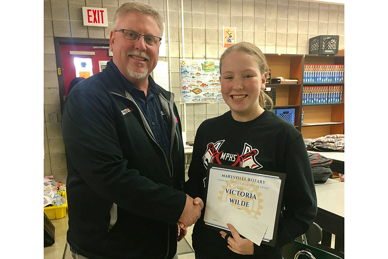 2 M-P students get community service awards