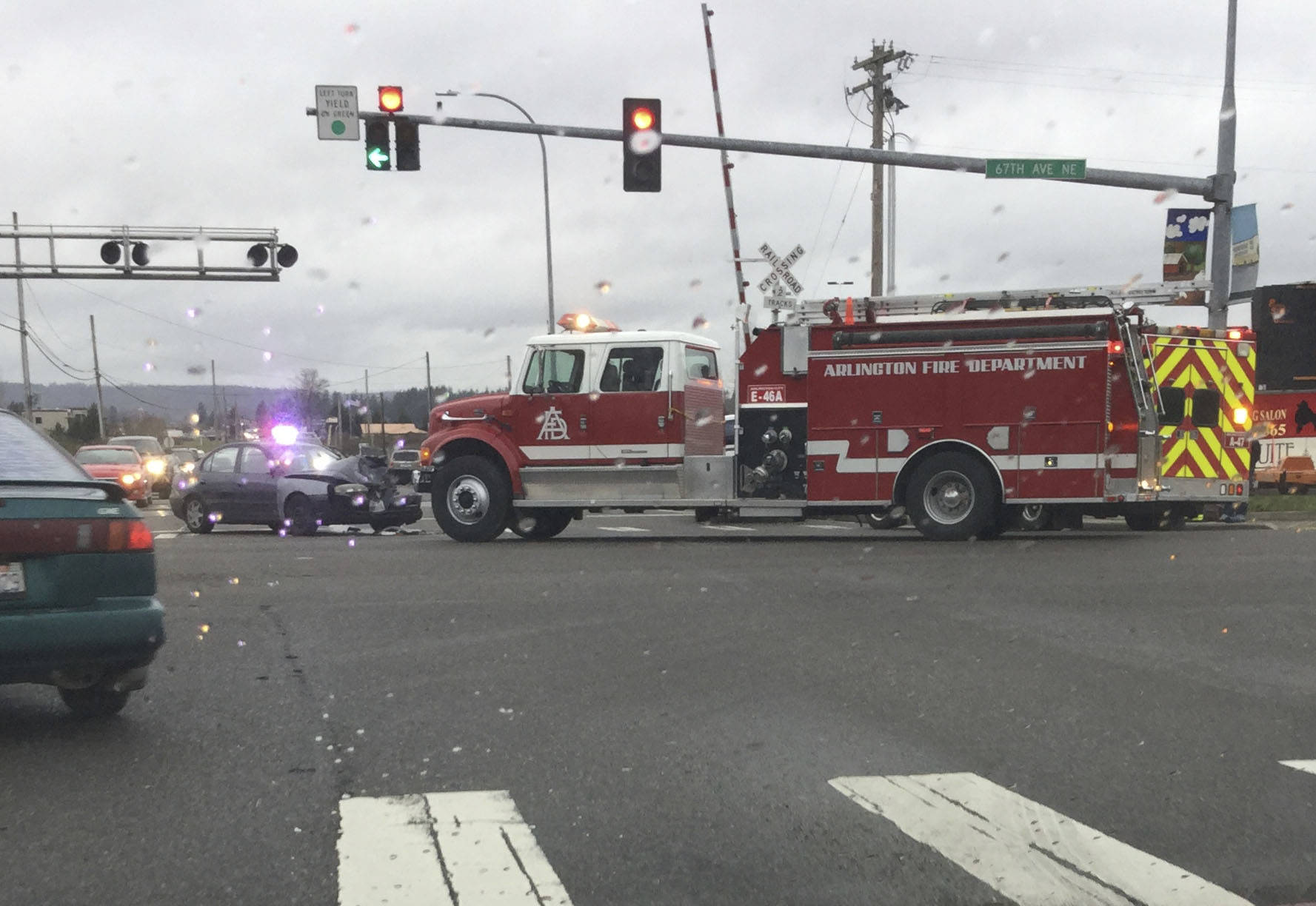 Arlington police and fire respond to collision at 172nd and 67th