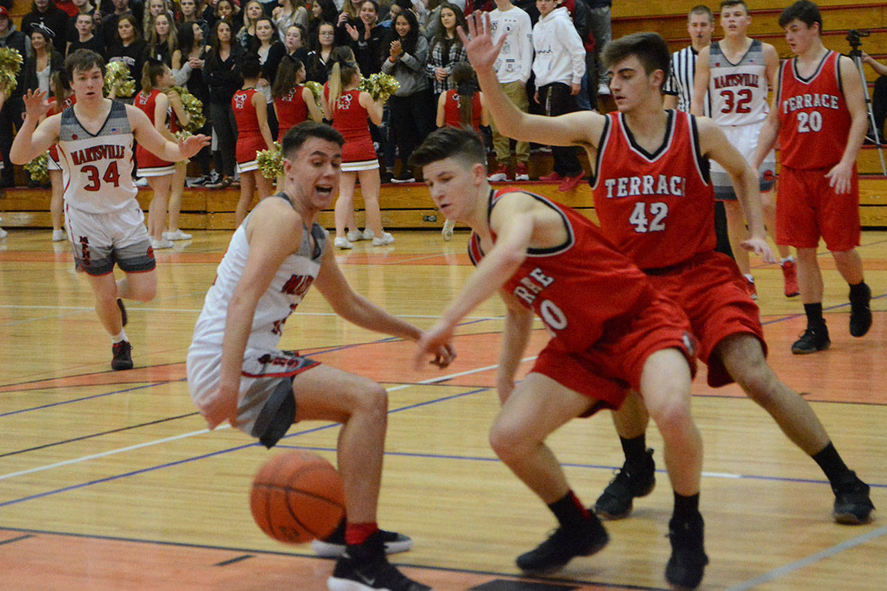 ‘Length’ the difference as MLT beats M-P for Wesco North title (slide show)