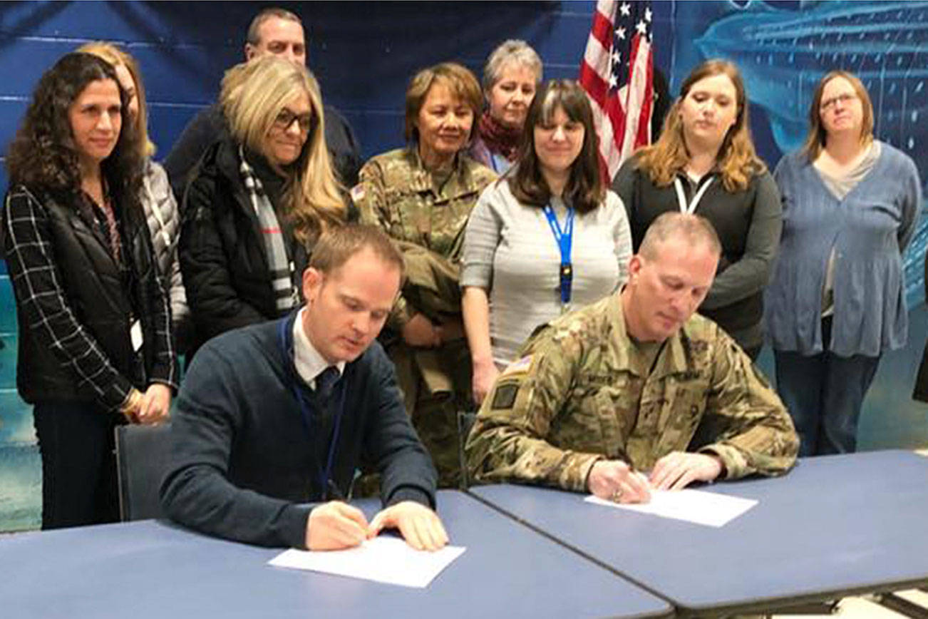 Army reserves to help Shoultes students with citizenship