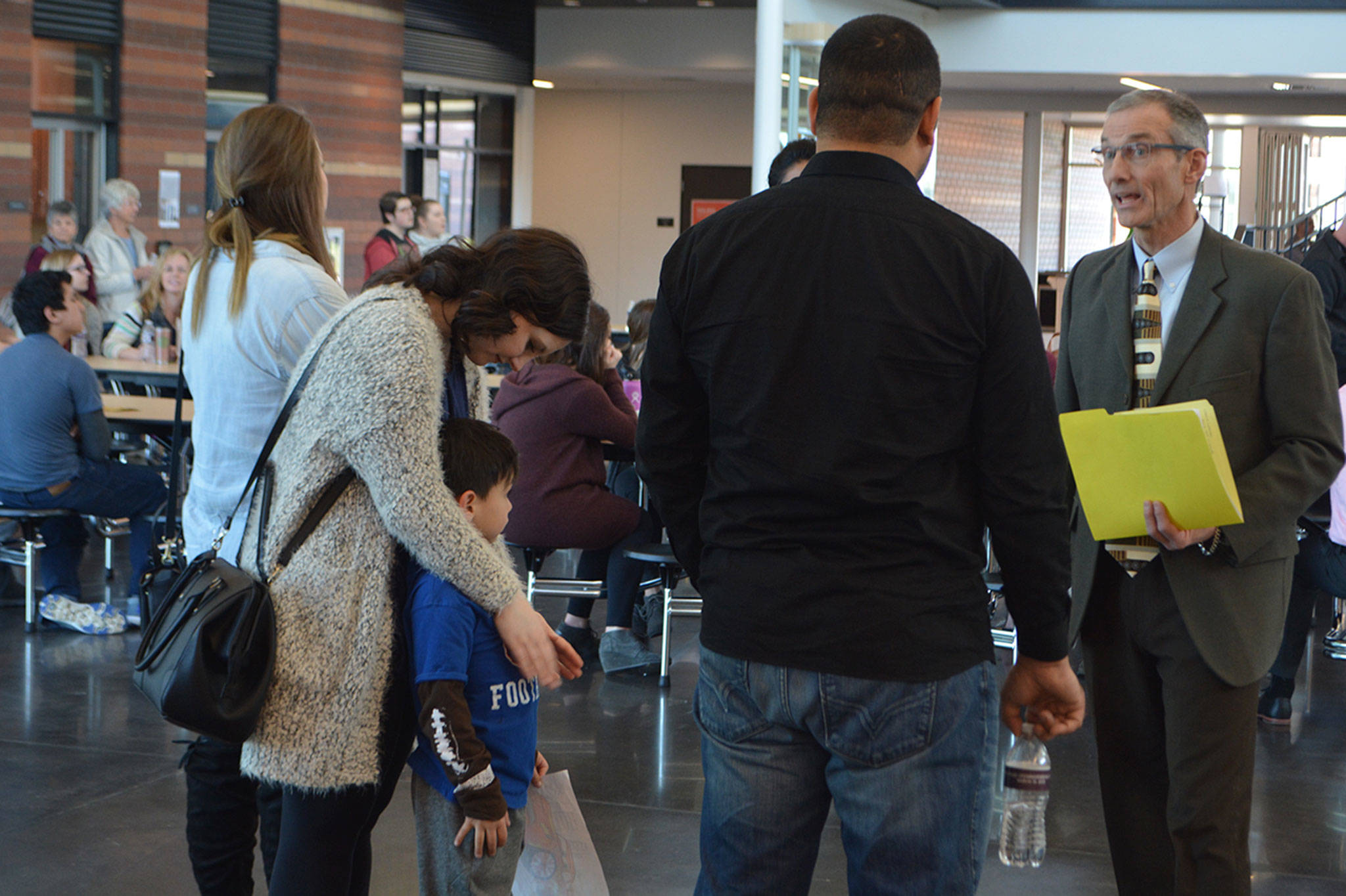 Hundreds attend Open House at Lakewood High School (slide show)