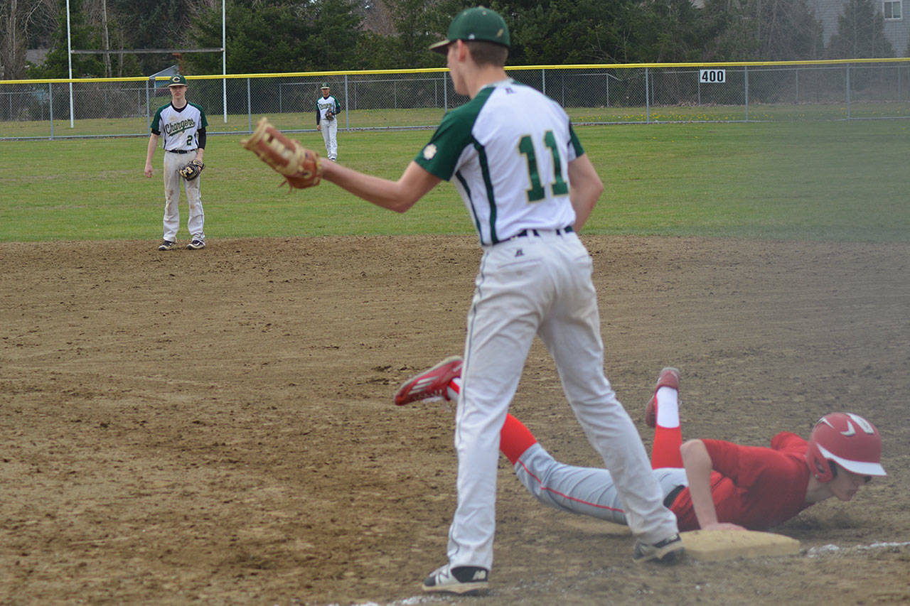 M-P blanks MG 15-0 in baseball (slide show)