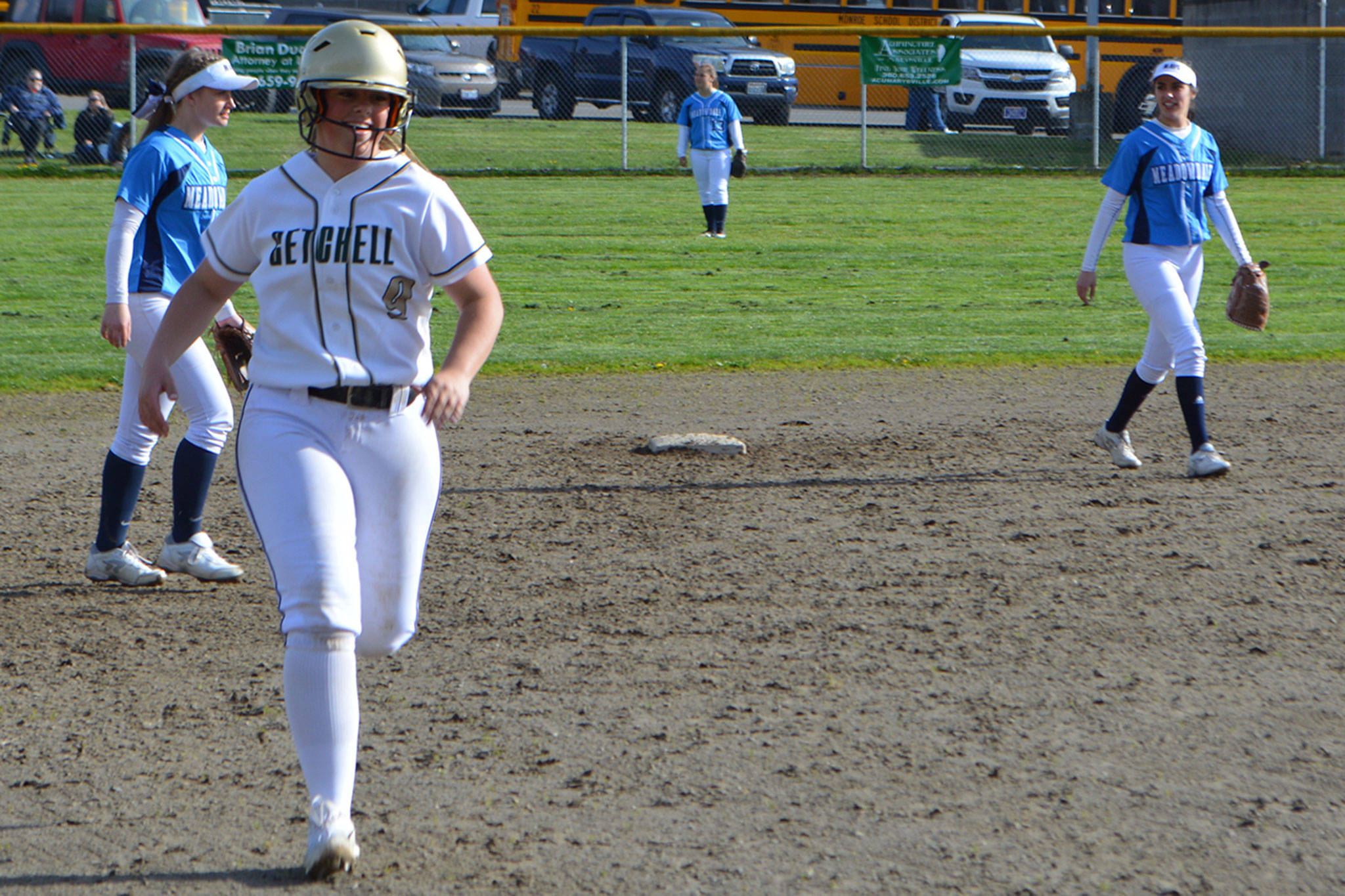 Homer not enough as MG loses by 1 (slide show)