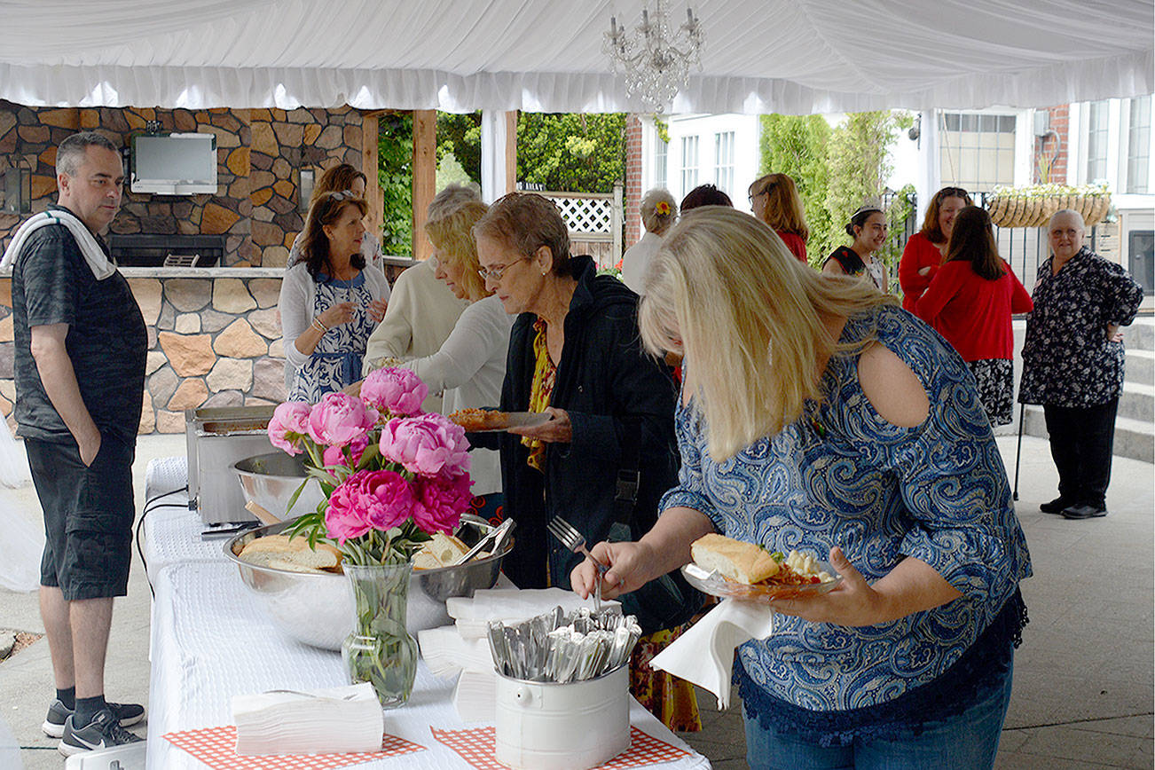 Last time for Marysville Strawberry Festival fashion show at Leifer Manor as Donna is retiring (slide show)