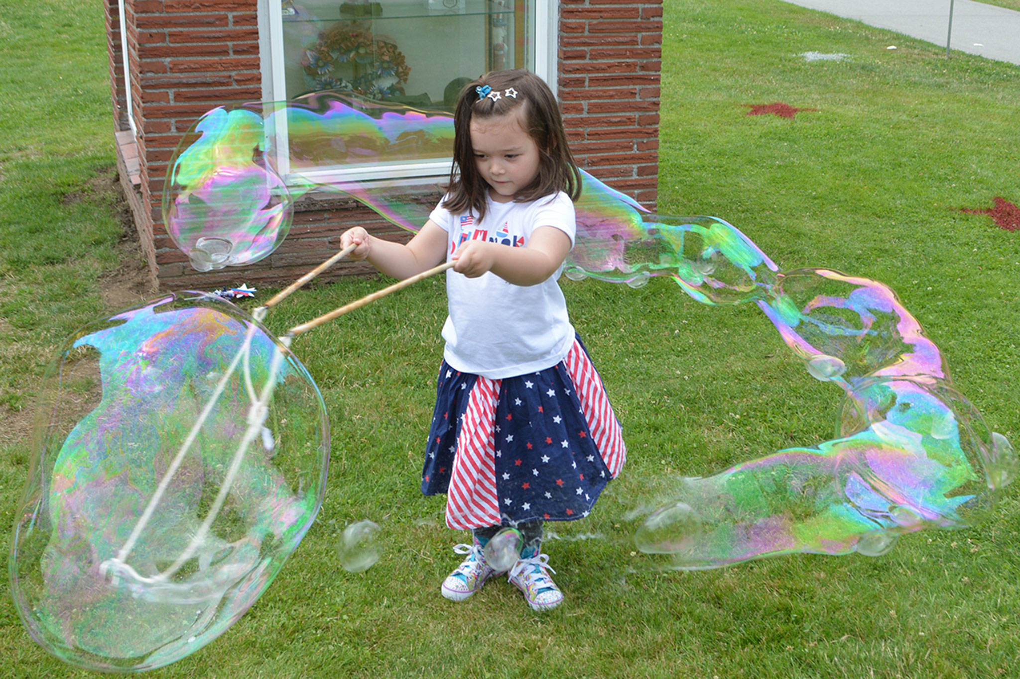 Free, old-fashioned games bring kids to Arlington park on 4th (slide show)