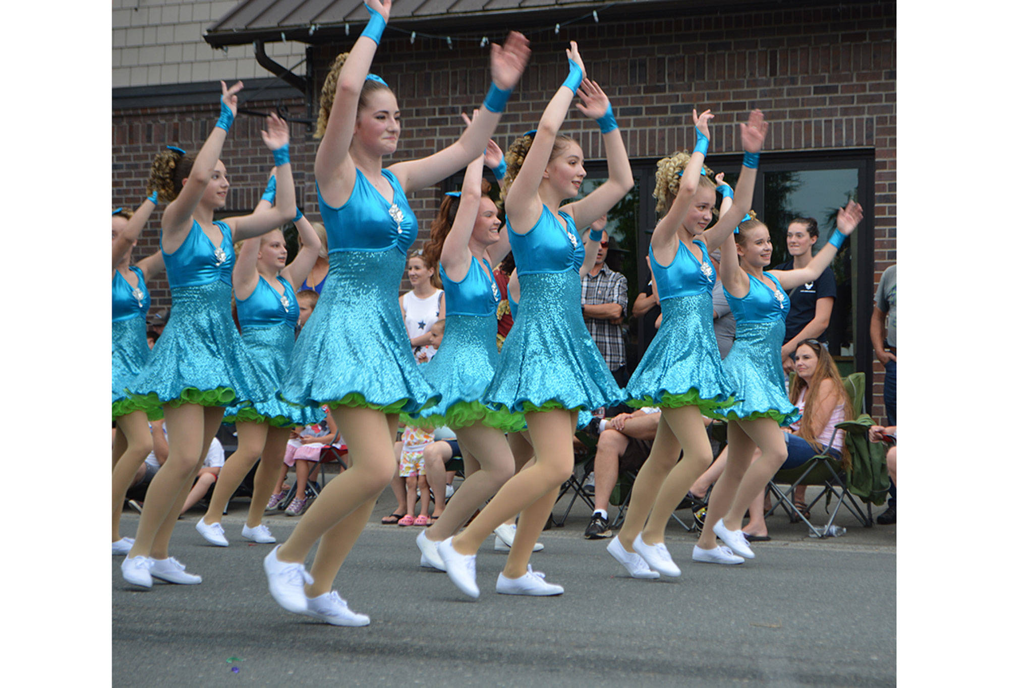 Patriotic 4th evident in Arlington parade (slide show)