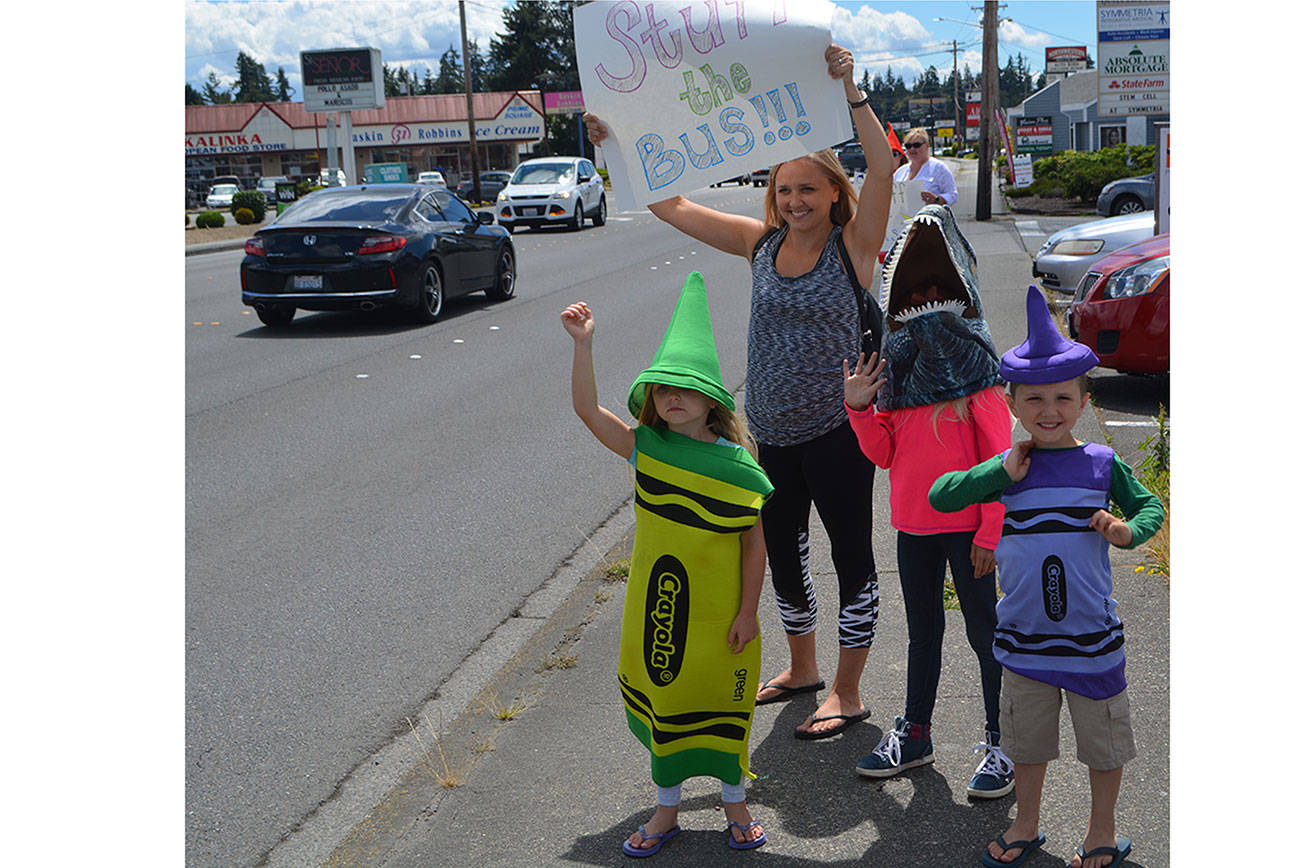 Lincolns help those in need during Stuff the Bus in Marysville