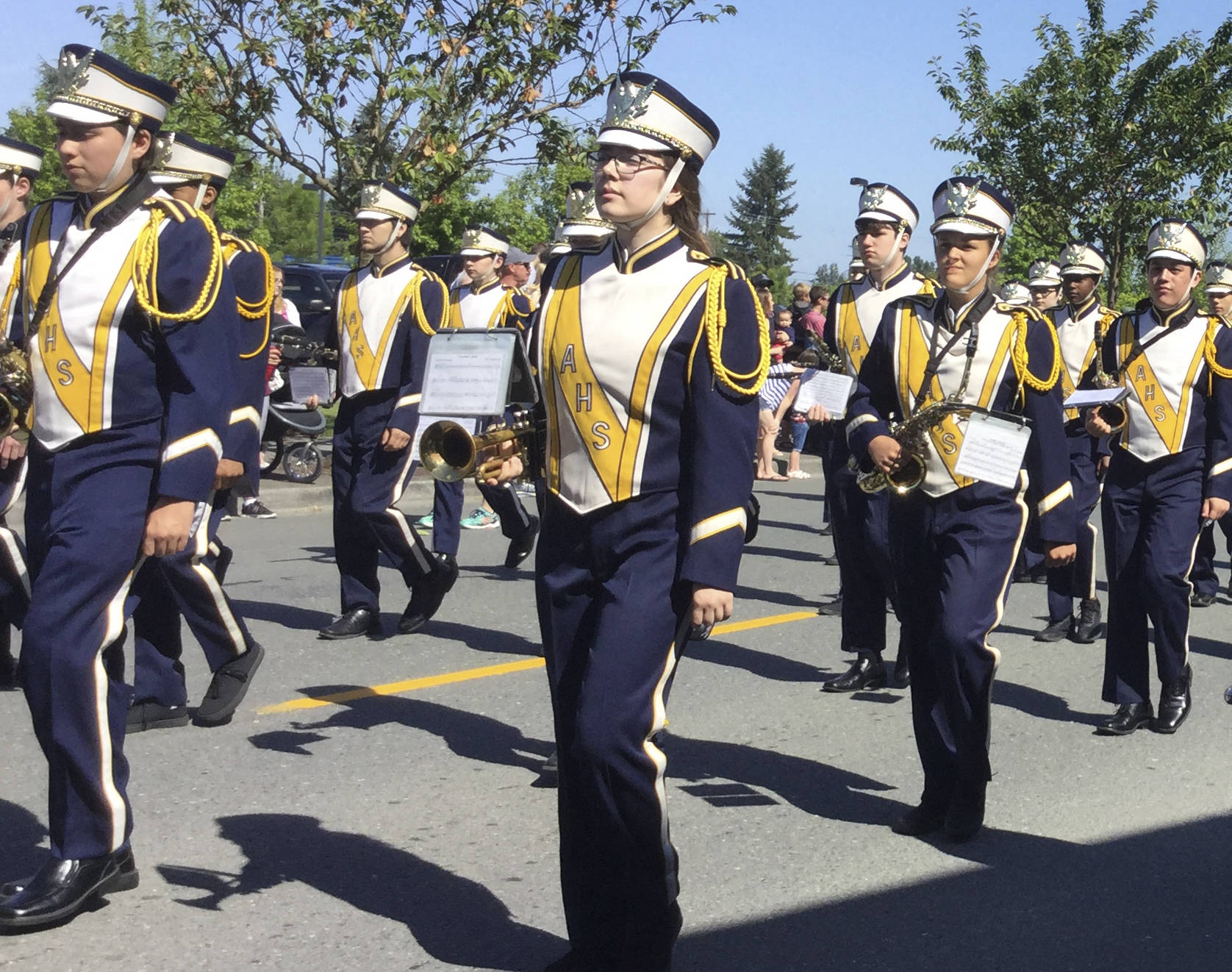 Join together with the band, celebrating new Arlington uniforms