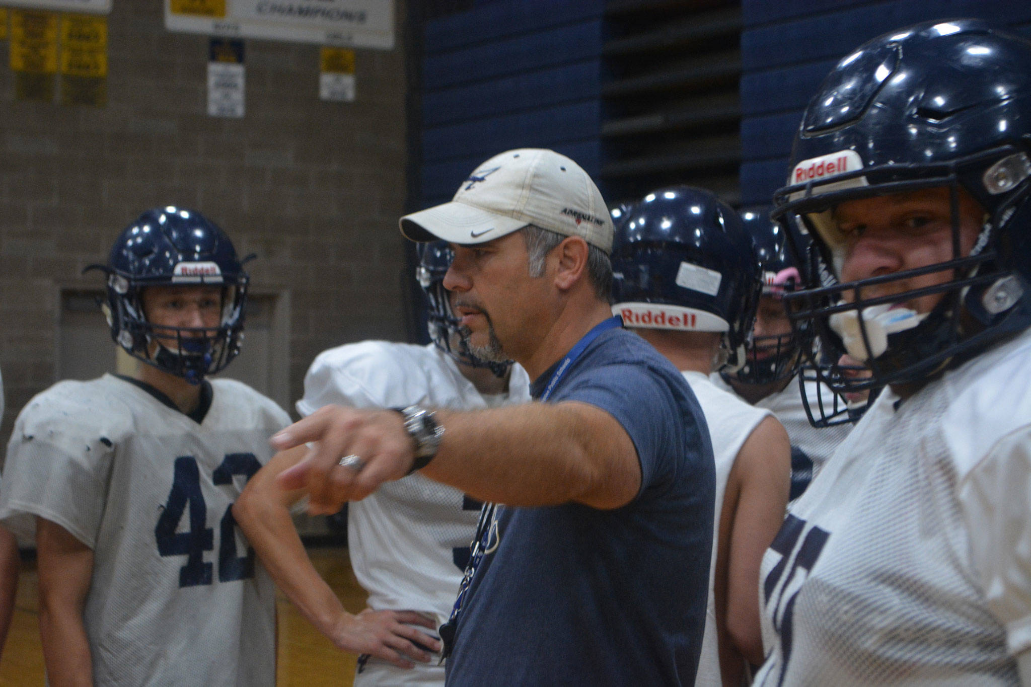 Despite the haze, it’s crystal clear who the Eagles QB is (slide show)