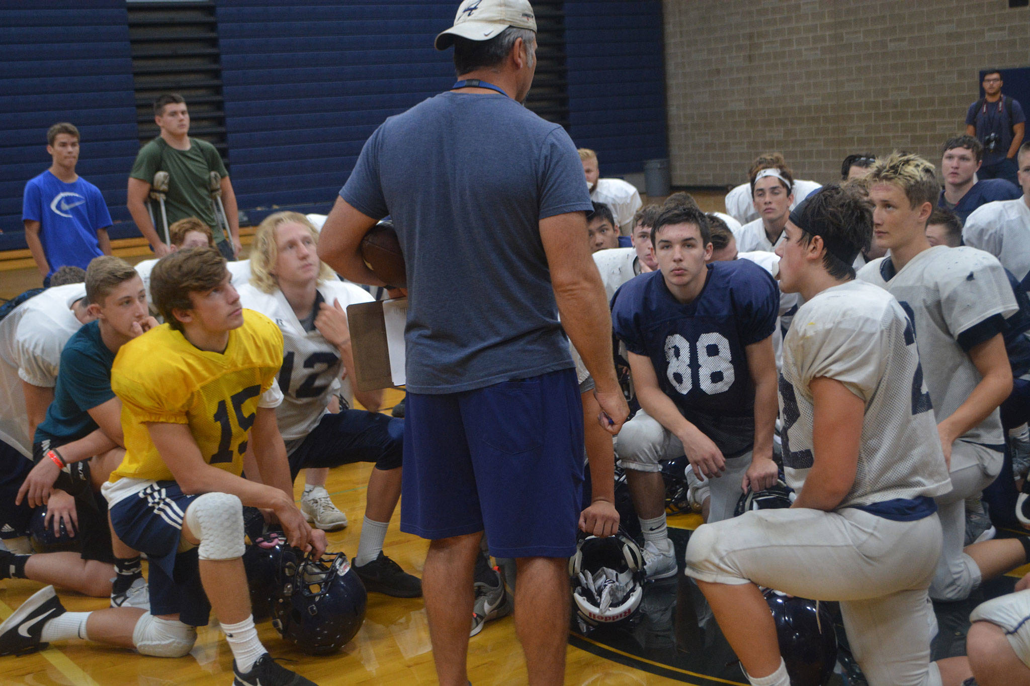 Despite the haze, it’s crystal clear who the Eagles QB is (slide show)