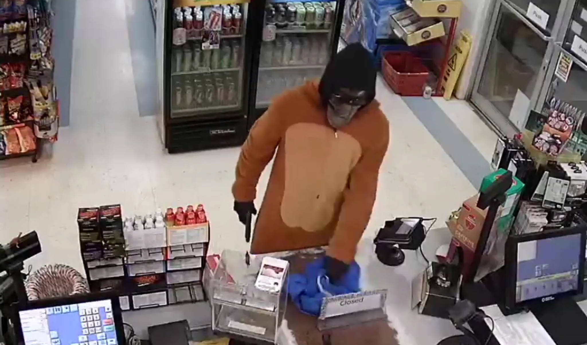 Sheriff’s Office wants help ID’ing costumed man who robbed Trafton Store; may be linked to 5 robberies in past week, 2 in Arlington