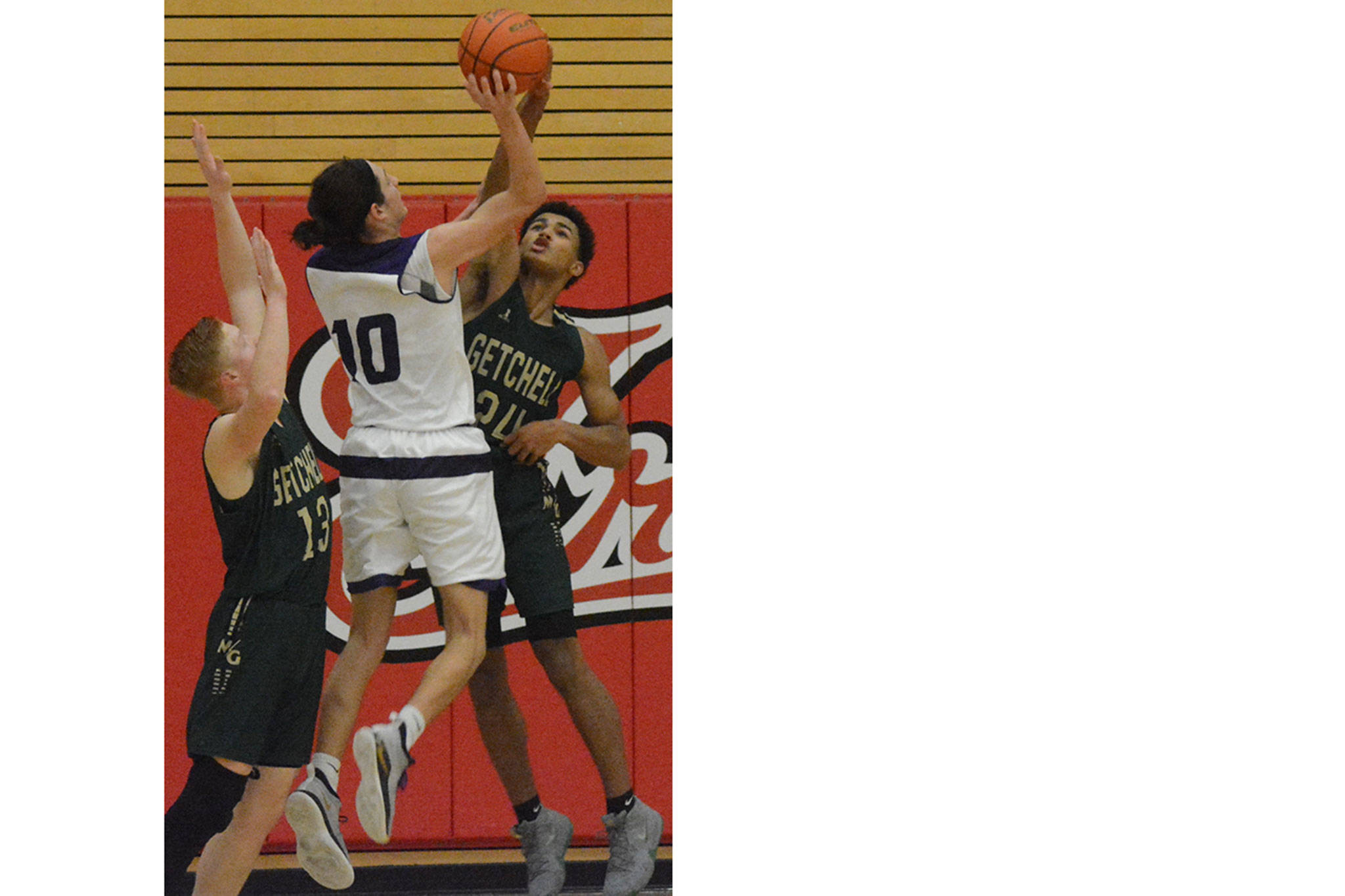 MG boys pick up a win at EvCC tourney (slide show)