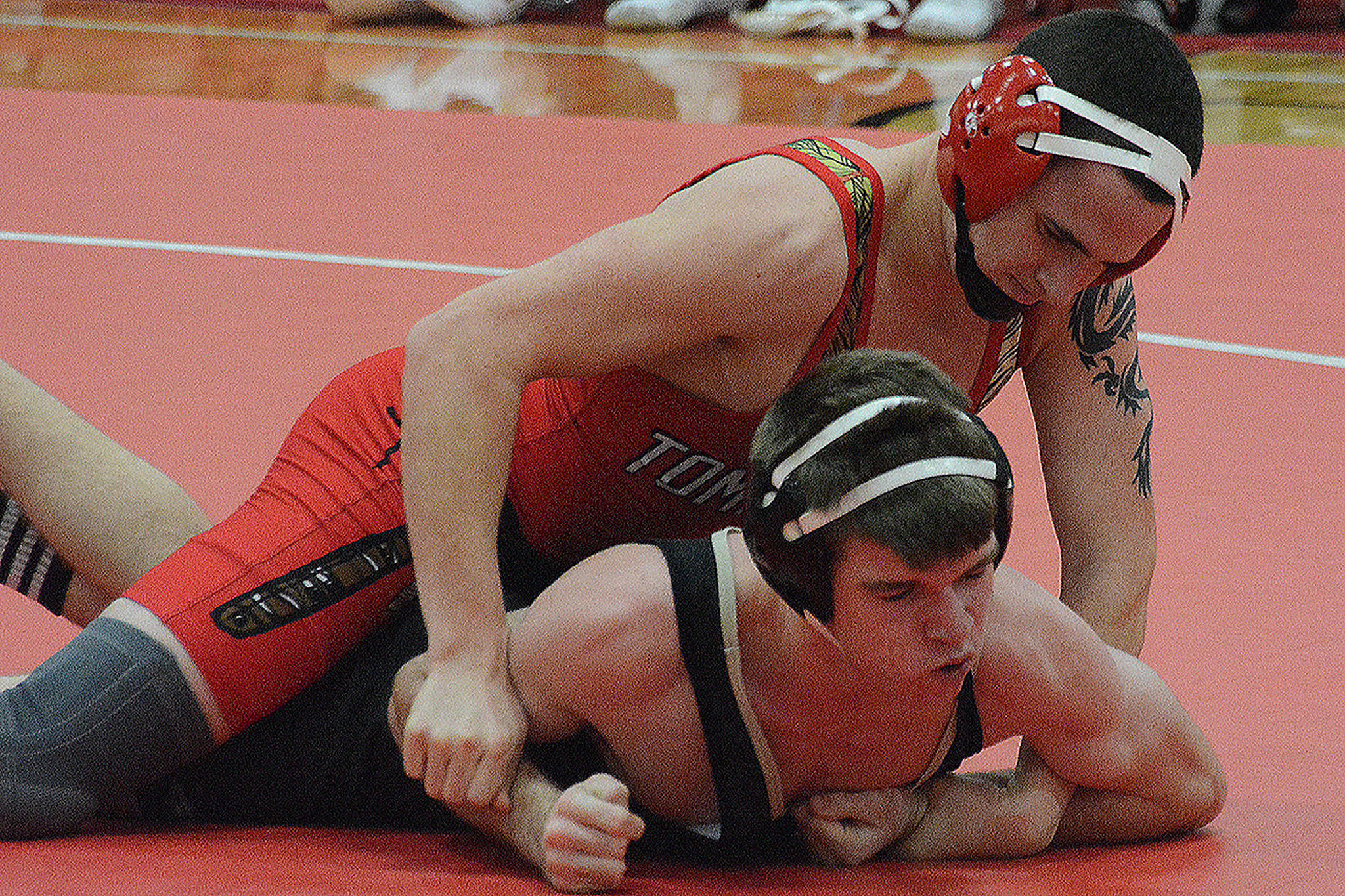 M-P beats MG in wrestling (slide show)