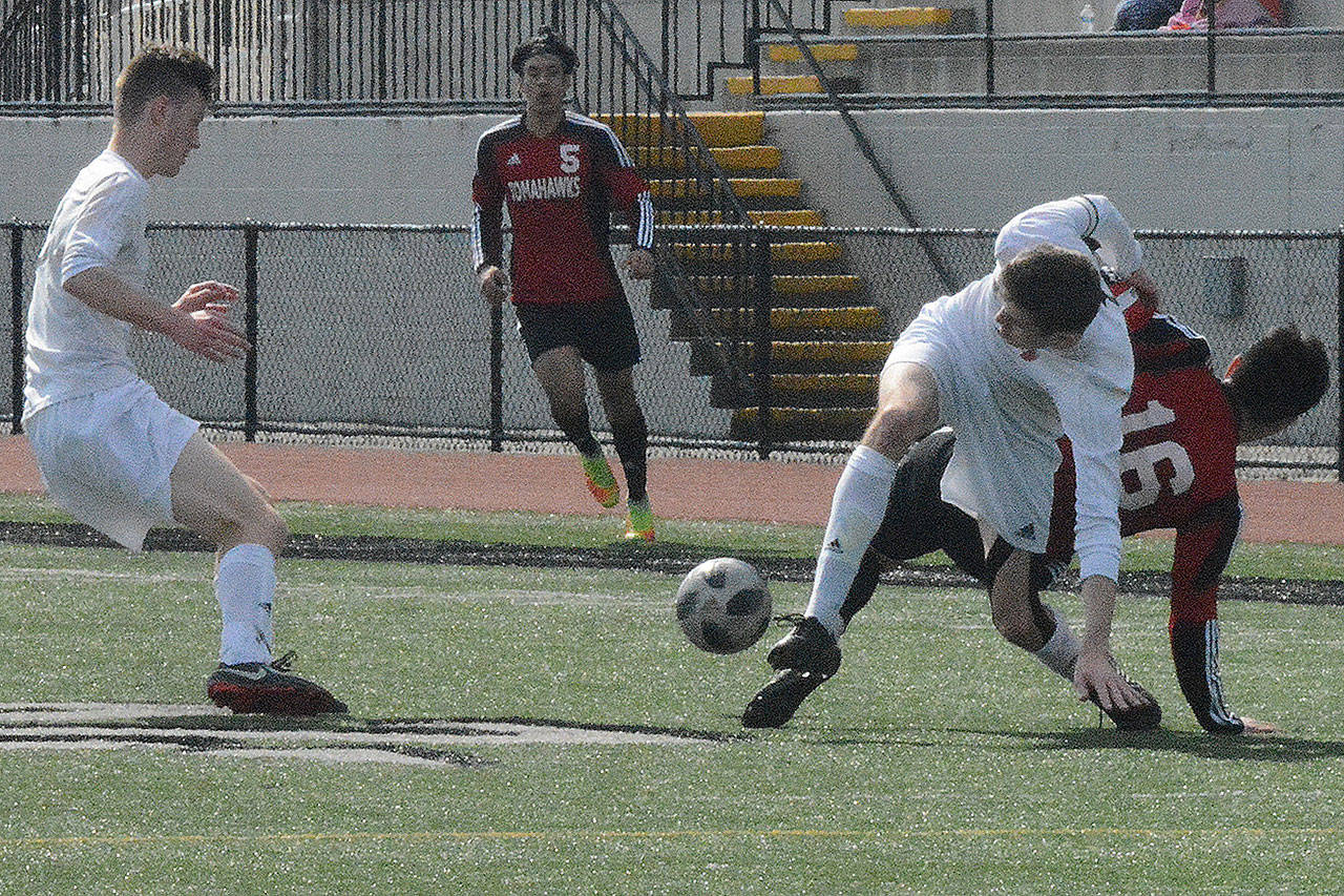 Powerhouses M-P, Snohomish battle to 1-1 draw (slide show)