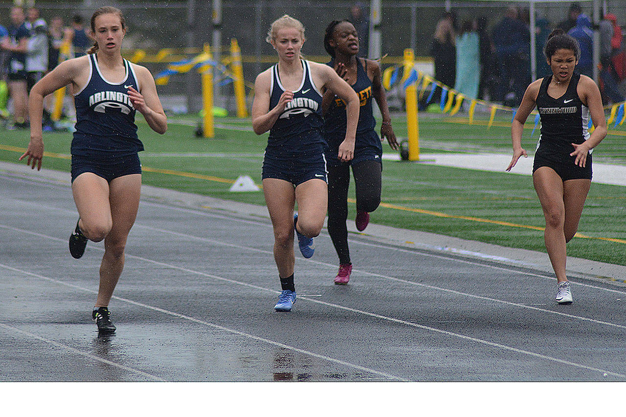 Arlington, MG excel in track; Eagles beat M-P, MG in golf; Lakewood softball keeps winning (slide show)