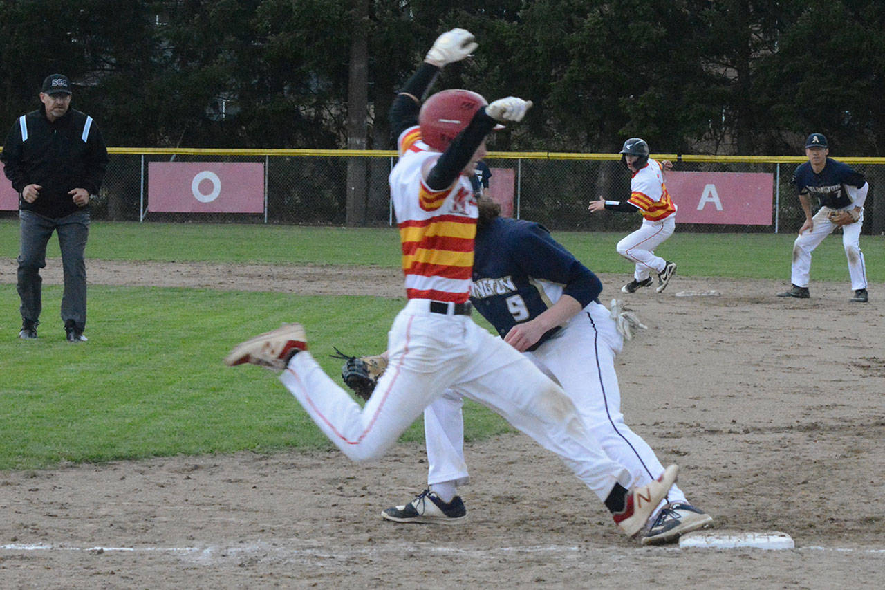 Arlington no-hits M-P; Everett gets by MG (slide show)