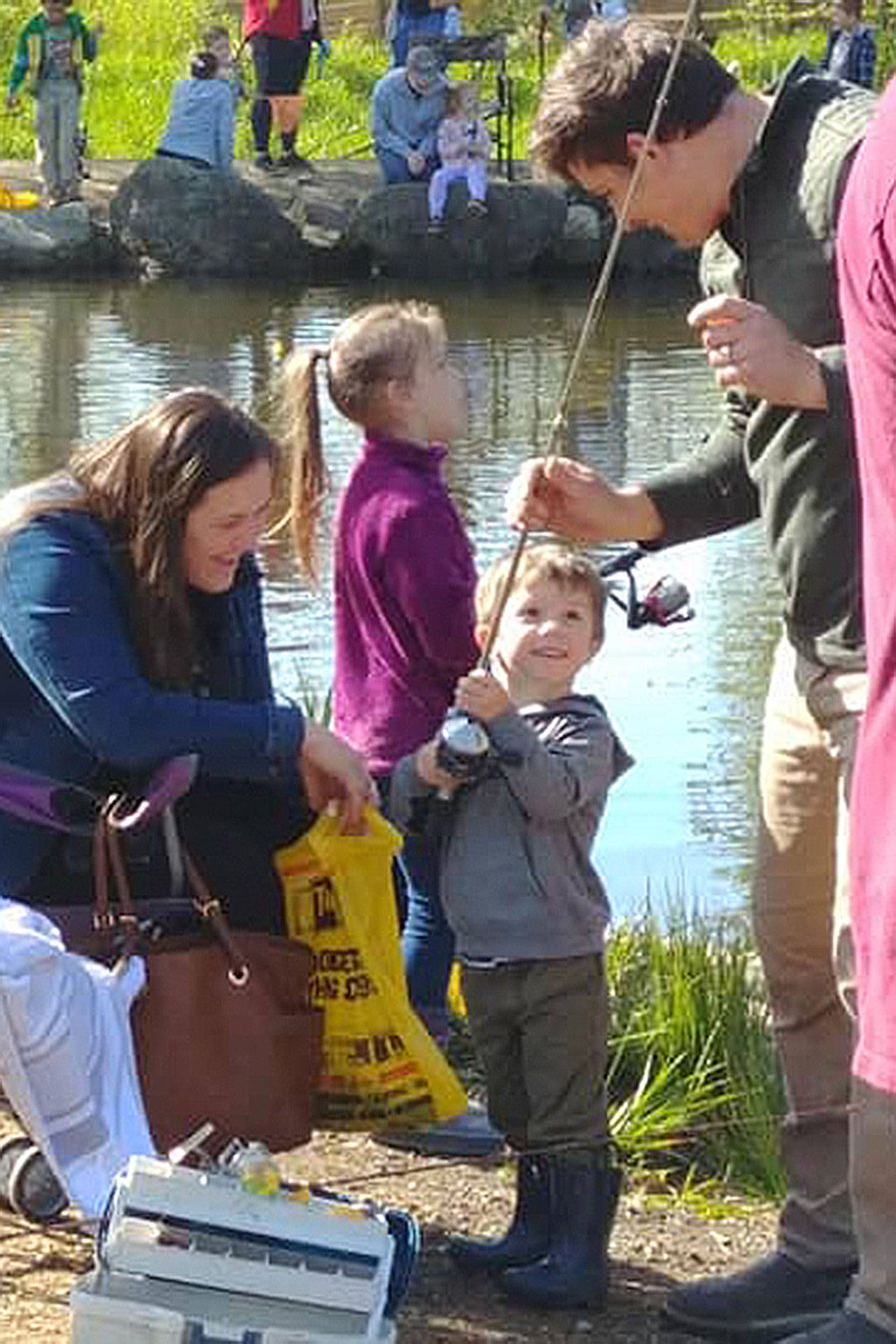 Marysville kids fishing event reels in hundreds