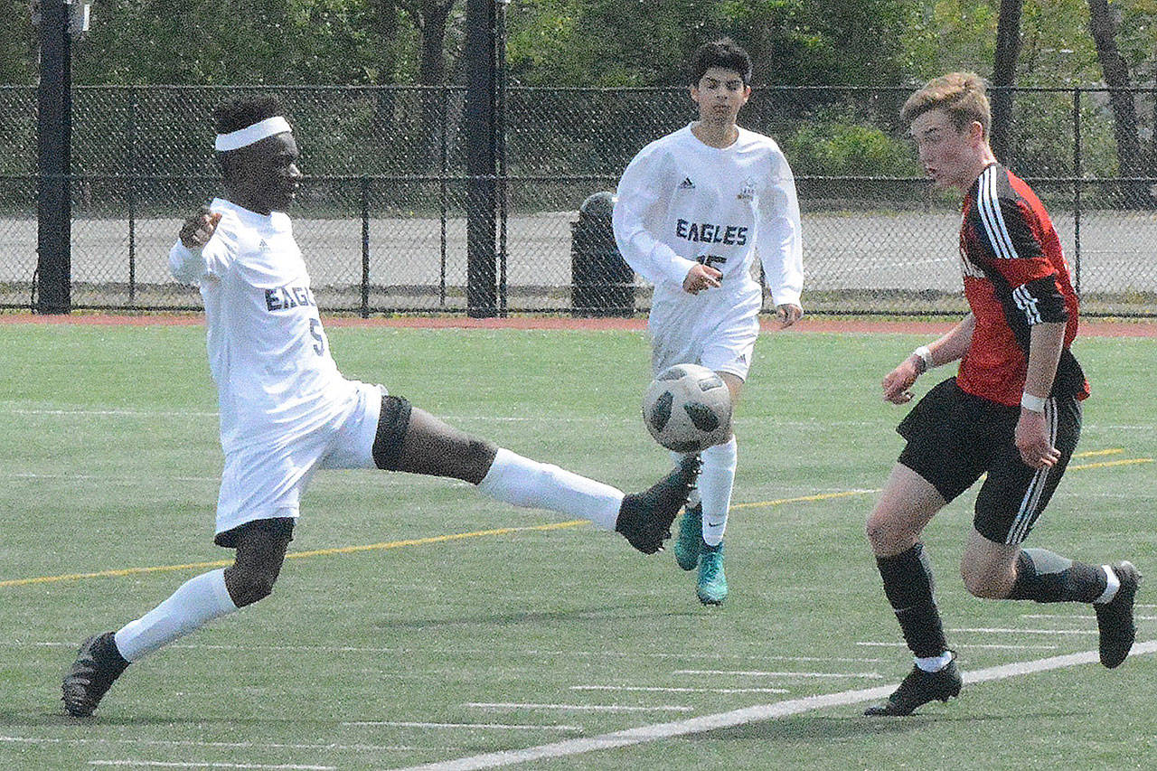 M-P soccer advances in post-season playoffs (slide show)