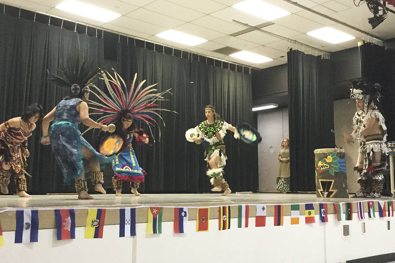 Families explore diversity, vitality of others at Festival of World Cultures (slide show)