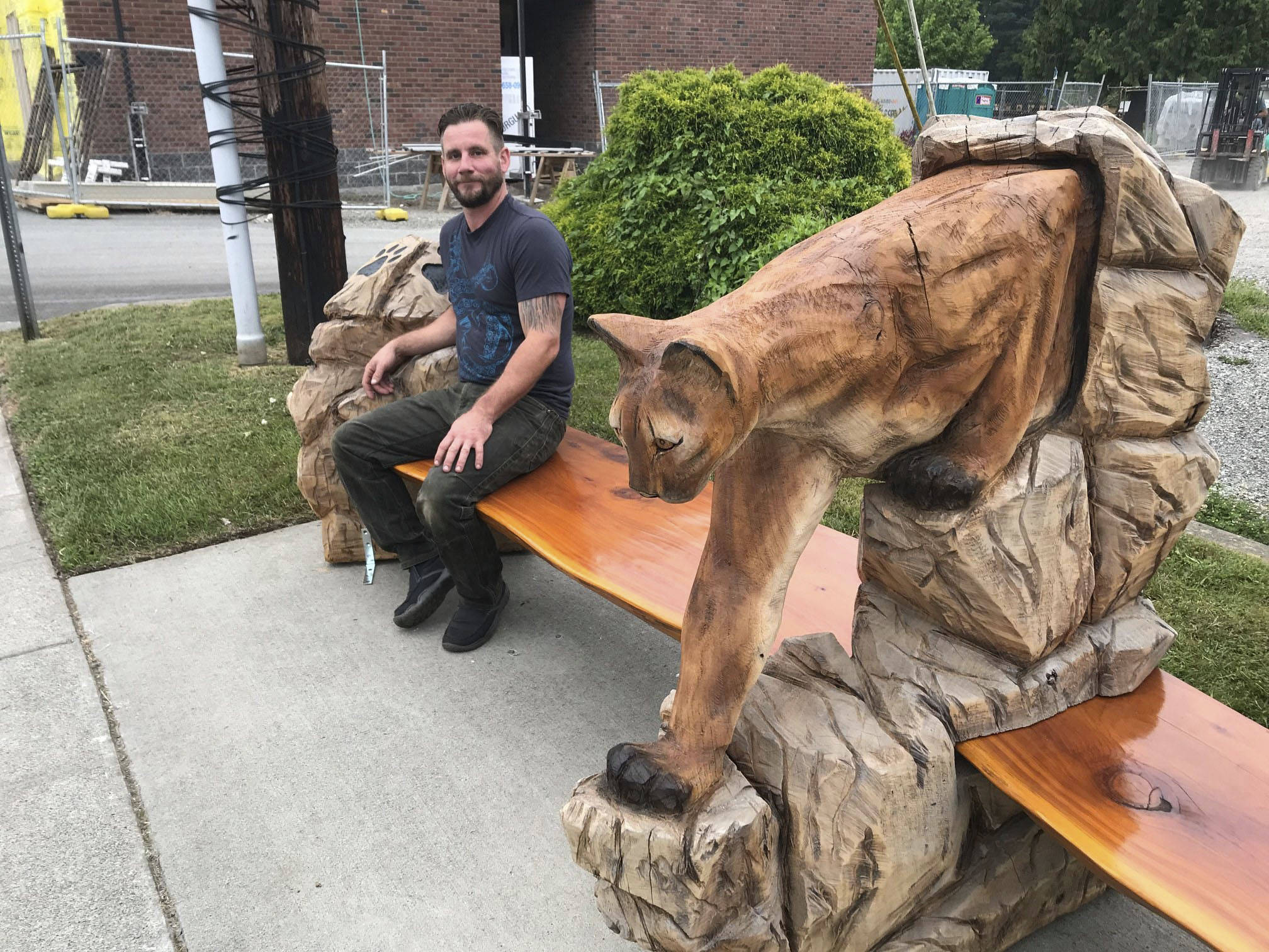 Photo of Silent Hunter bench courtesy of Arlington Arts Council.