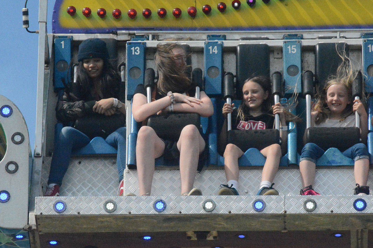 Good weather brings crowds to Funtastic Carnival