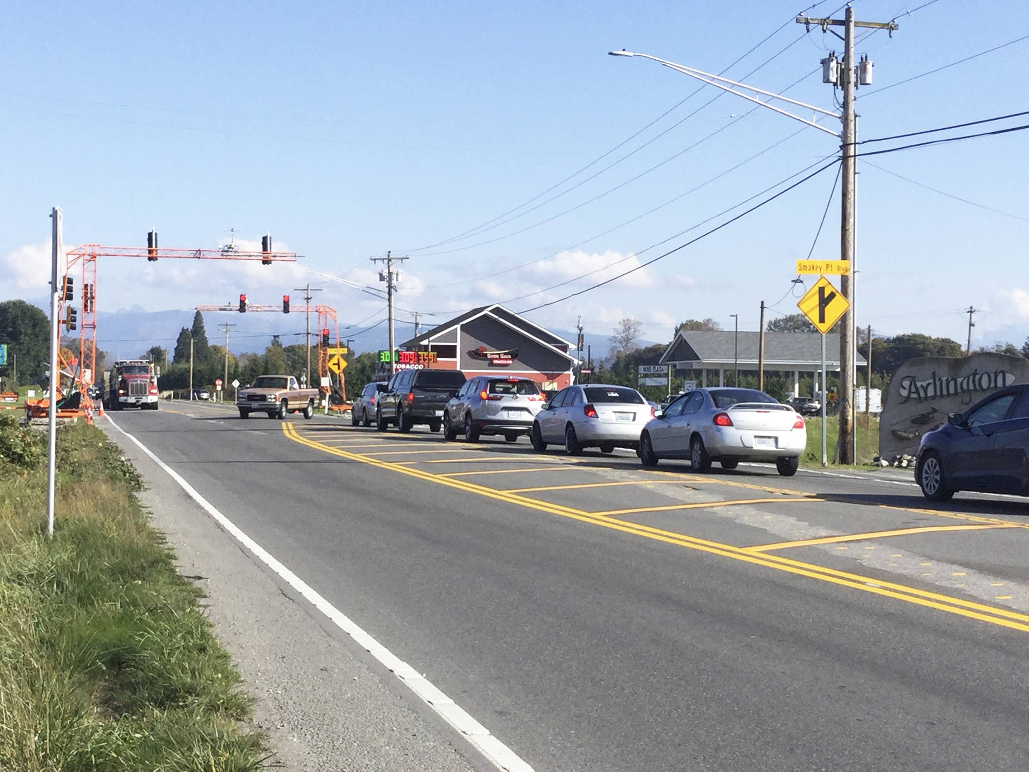 Temporary traffic signals go live at Highway 530-Smokey Point Boulevard