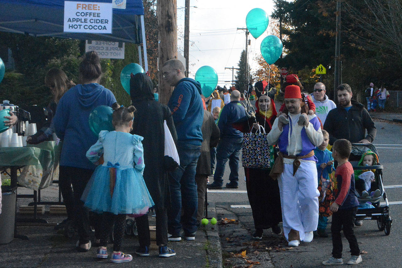 Pumpkin Roll delights kids at Hometown Halloween in Arlington