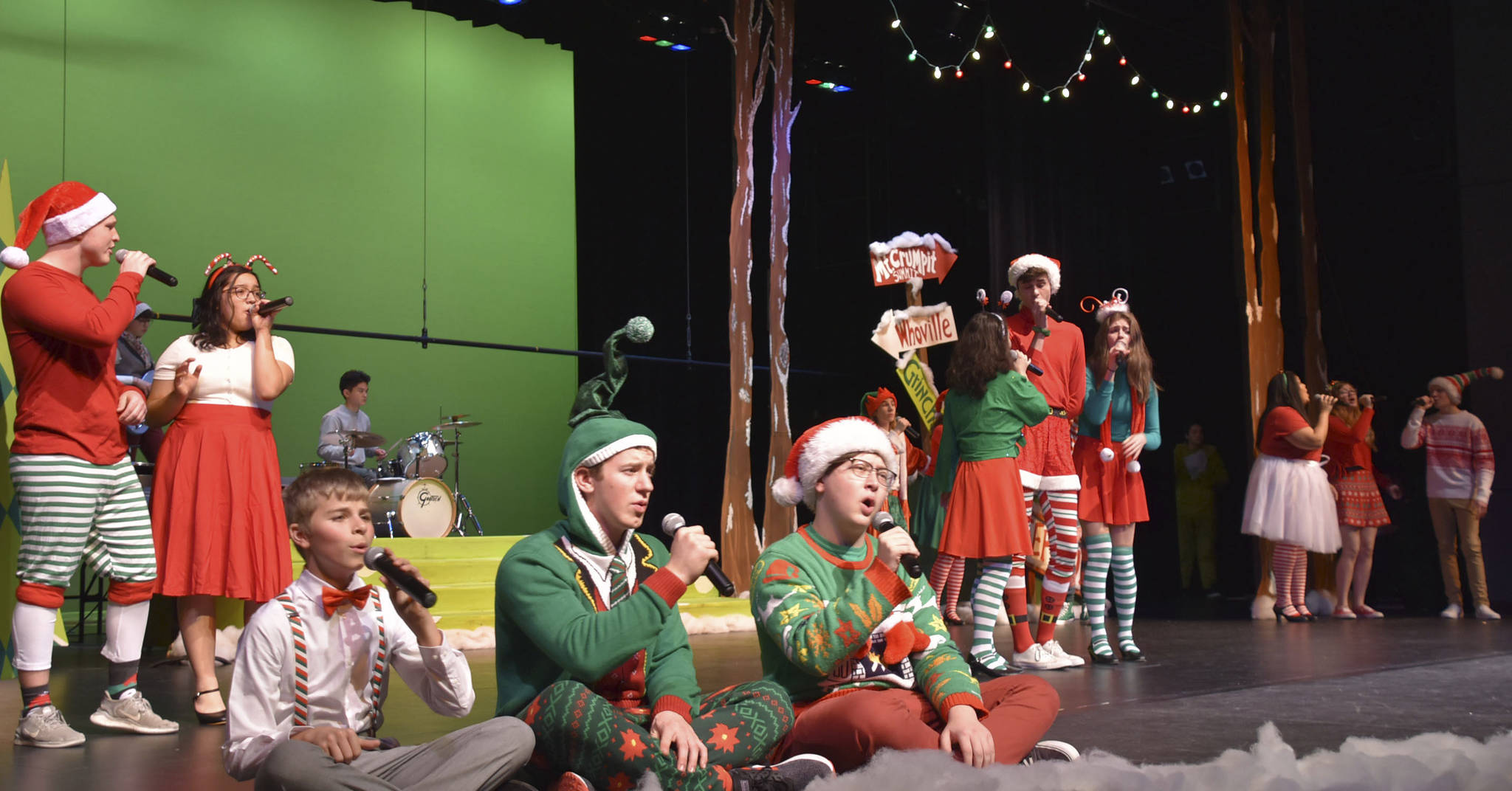 Arlington High Schools Flight jazz choir performs their Christmas Spectacular concert Dec. 11-14 in the Byrnes Performing Arts Center.