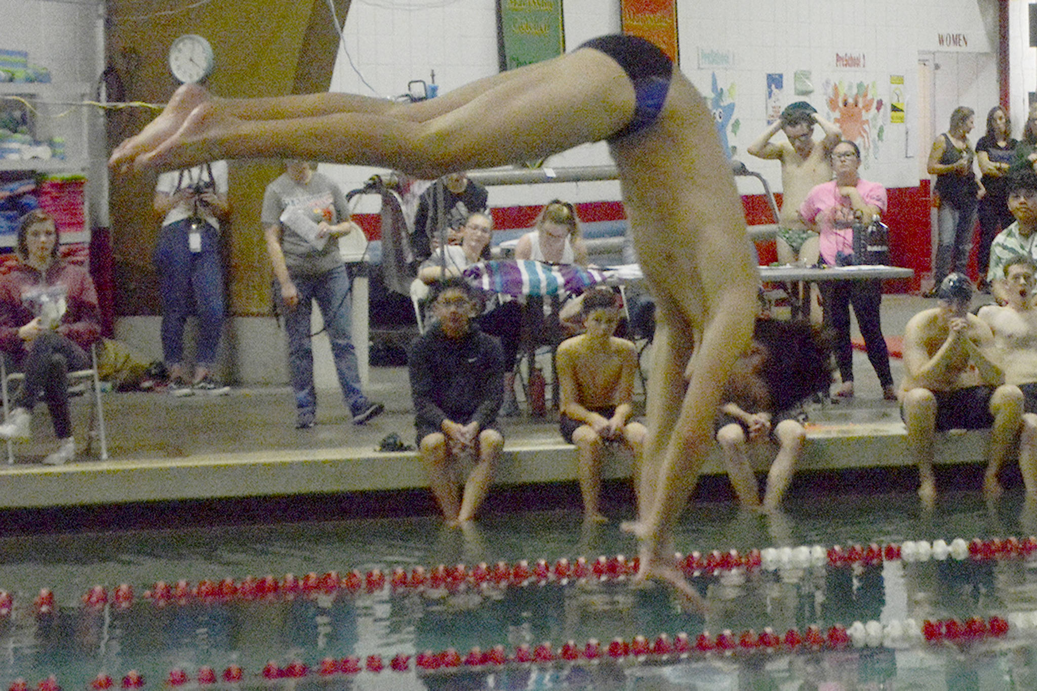 Marysville diver breaks 21-year-old record